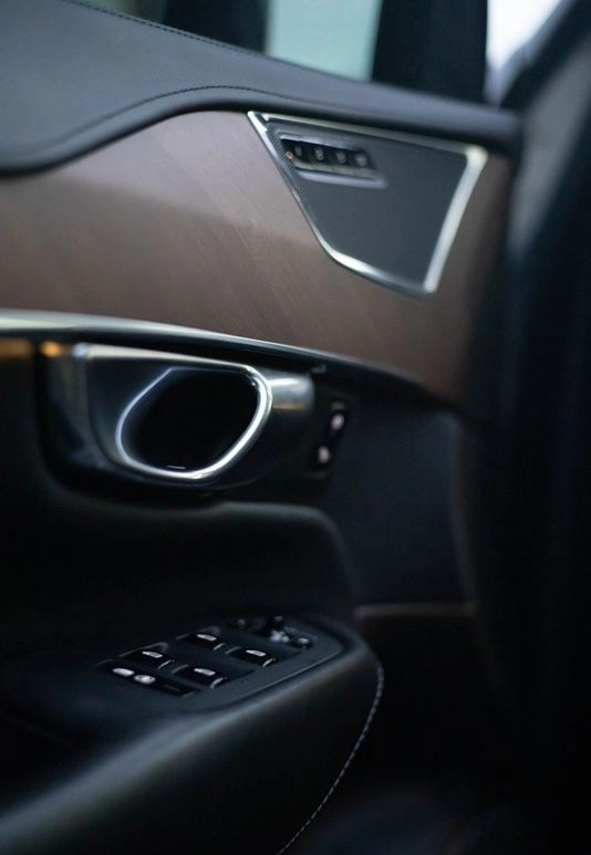 Volvo XC 90 cena 142000 przebieg: 97600, rok produkcji 2016 z Kraków małe 781